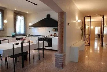 Locazione Turistica Gioia Bed & Breakfast Padova Italy